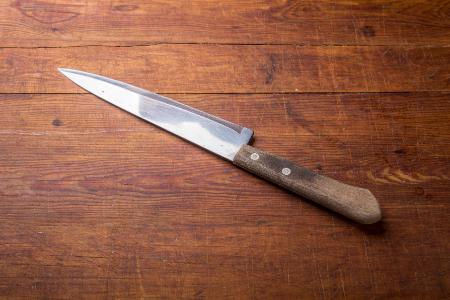 10 Signs Your Kitchen Knife Needs Professional Sharpening