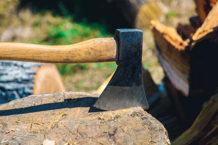 Why Sharp Axes Make Yard Work Faster, Safer, And More Efficient